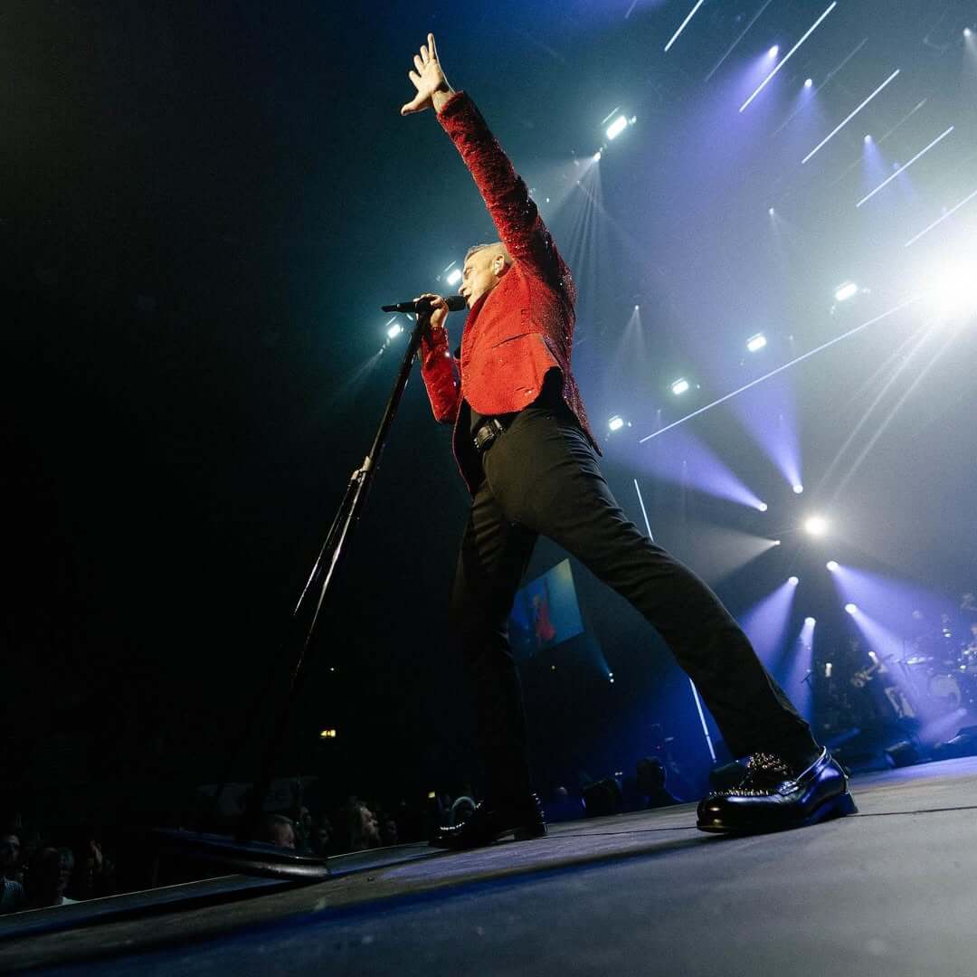Robbie Williams Konserleri Turu (18) Robbie Williams Konserleri Turu (18)